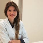 Doctora Graziella Moraes en consulta